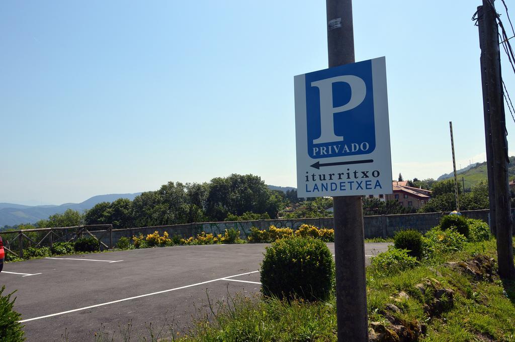 Pensjonat Iturritxo Landetxea San Sebastián Zewnętrze zdjęcie